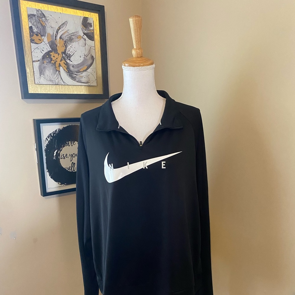 Women’s Plus size Nike Activewear shirt